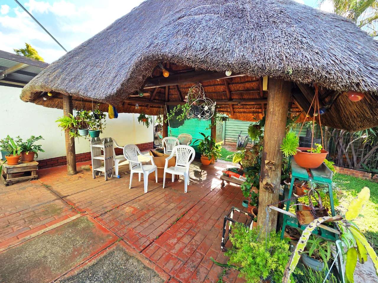 Seven bedroom house for sale in Sinoville