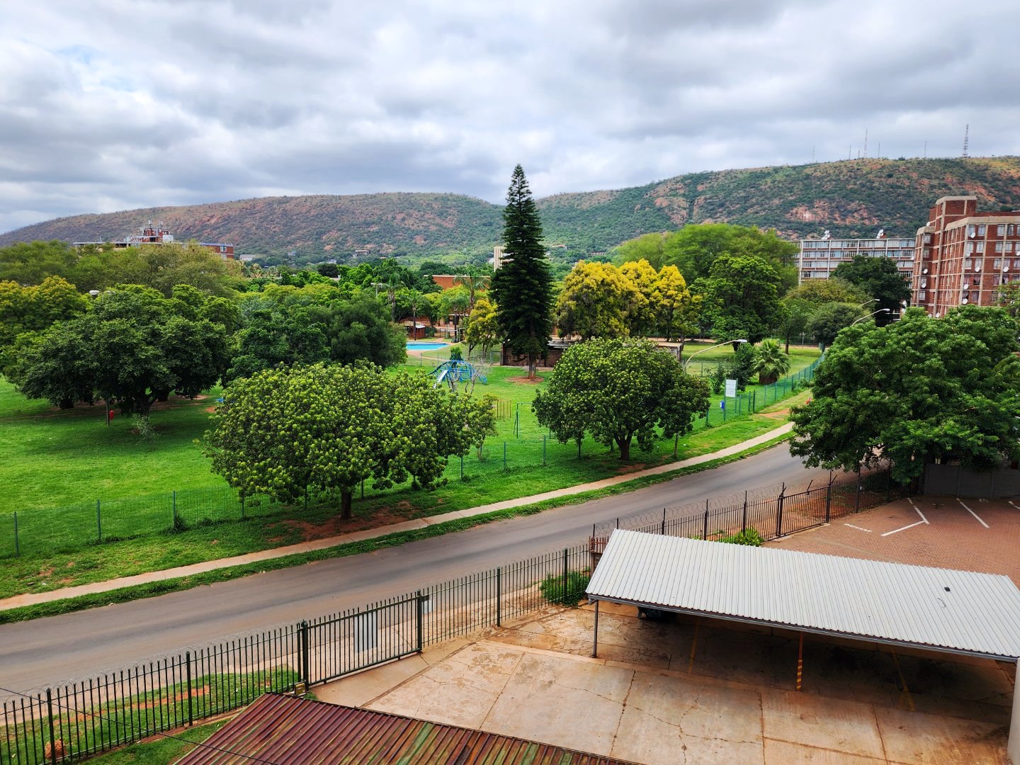 Large two bedroom for sale in Pretoria North