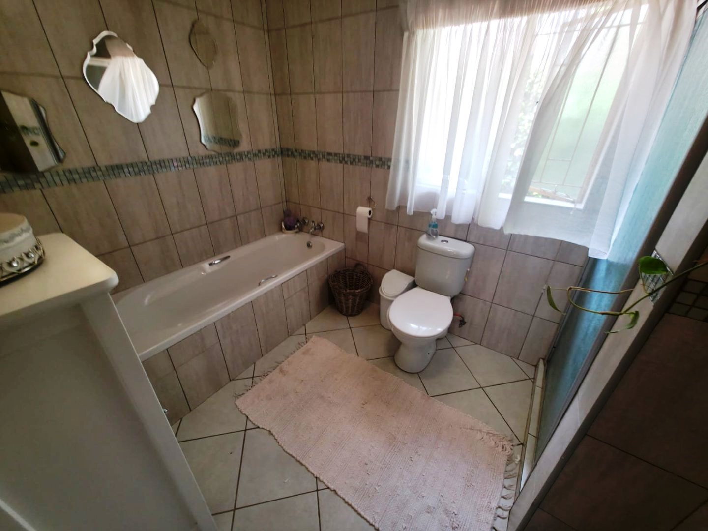 Three bedroom duet for sale in Annlin