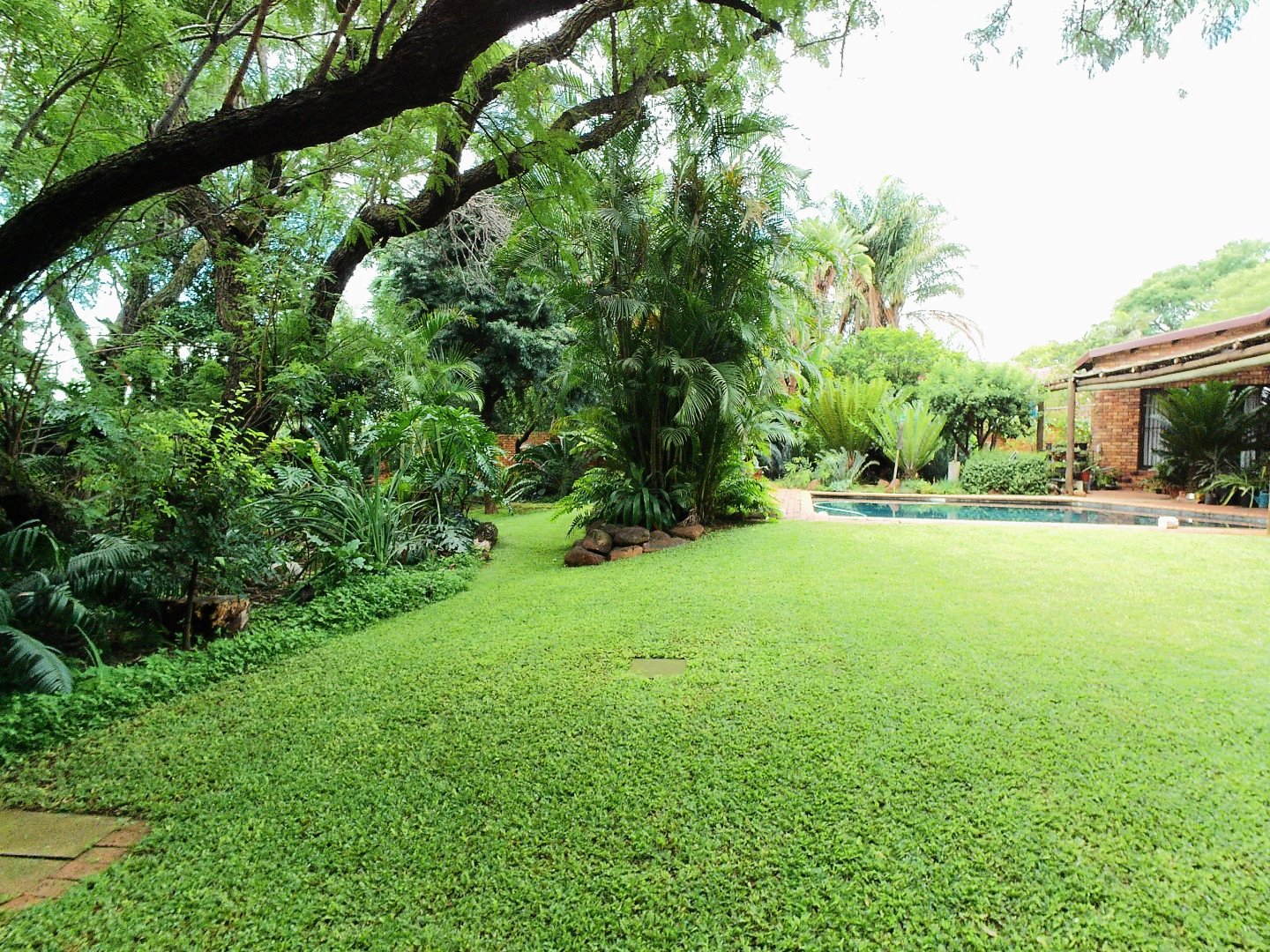 Four bedroom house for sale in Amandasig