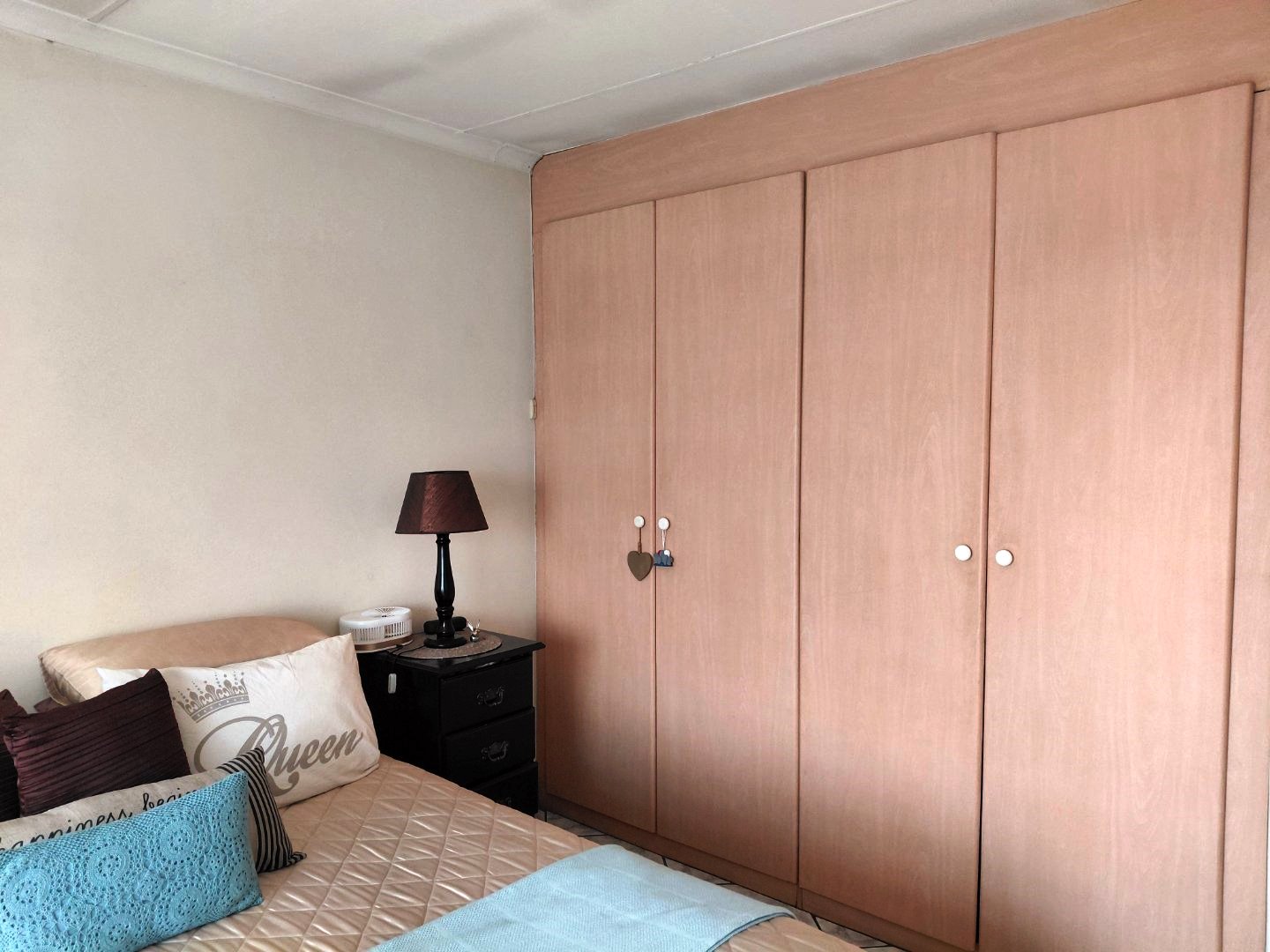 Huge three bedroom for sale in Montana Park