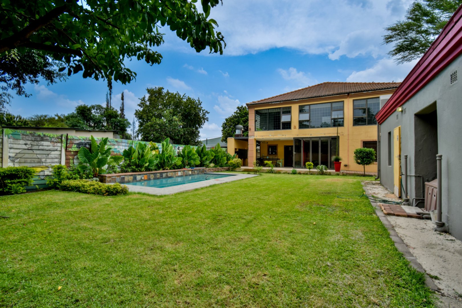 Modern five bedroom house for sale in Gezina