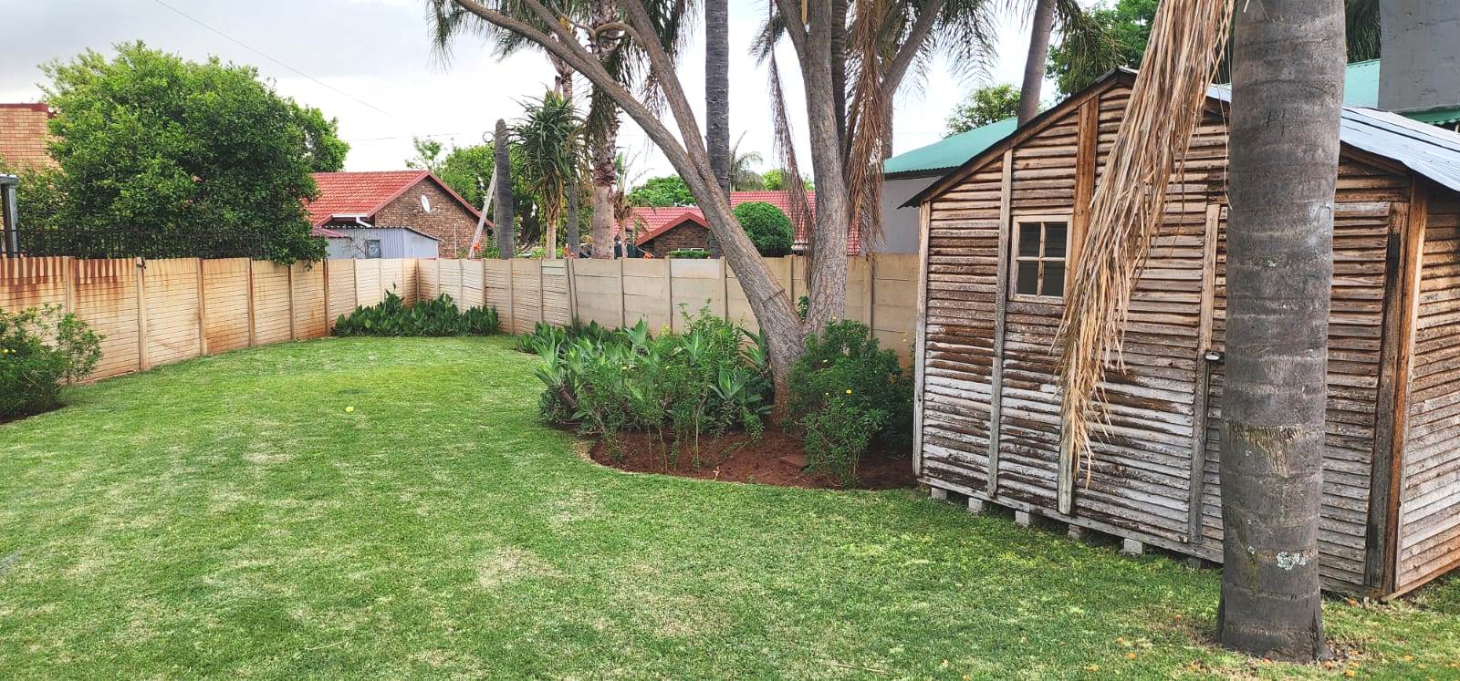 Three bedroom house for sale in Sinoville