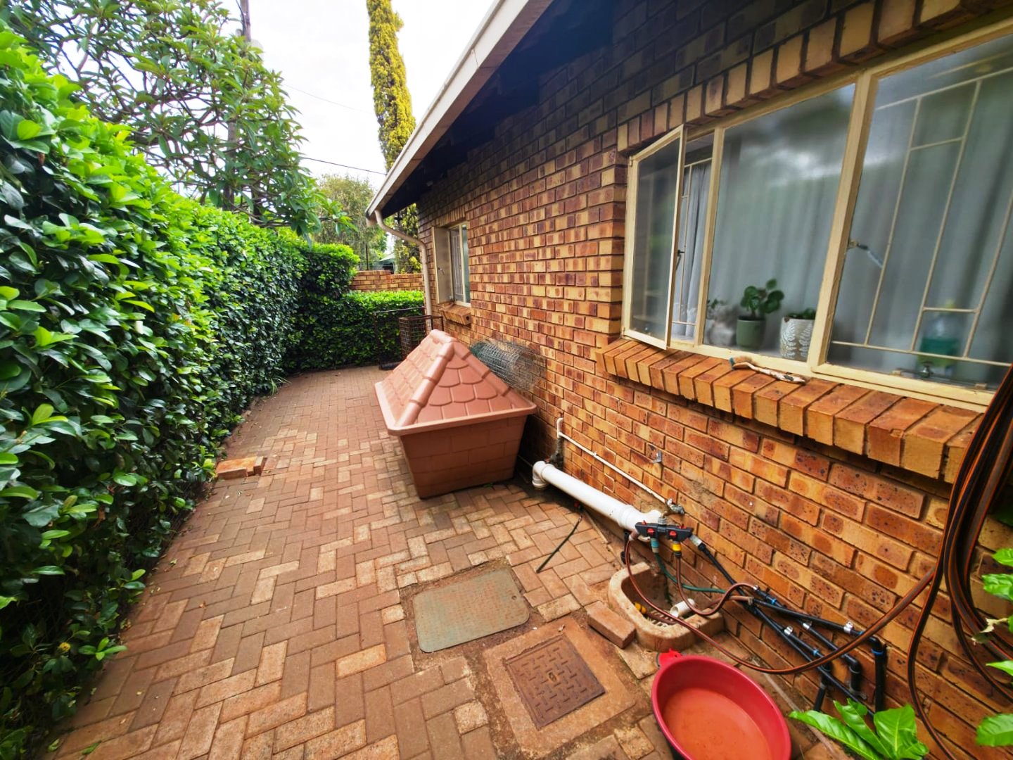 Three bedroom duet for sale in Annlin