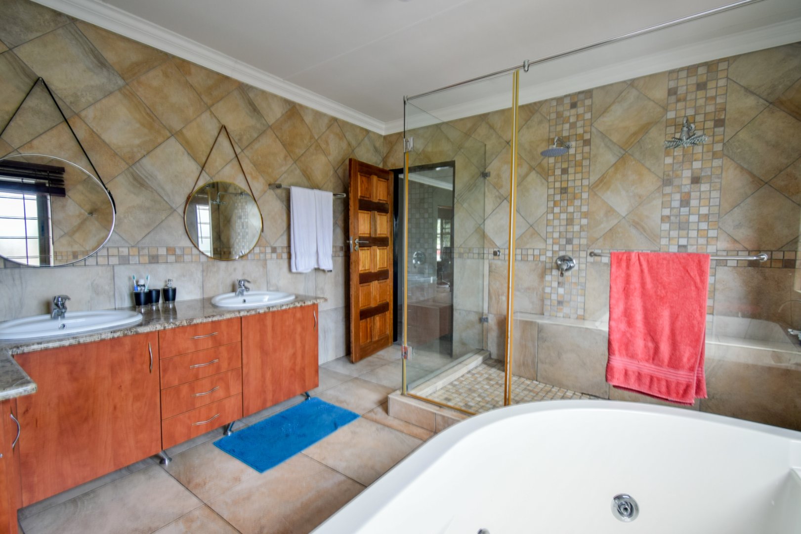 Modern five bedroom house for sale in Gezina