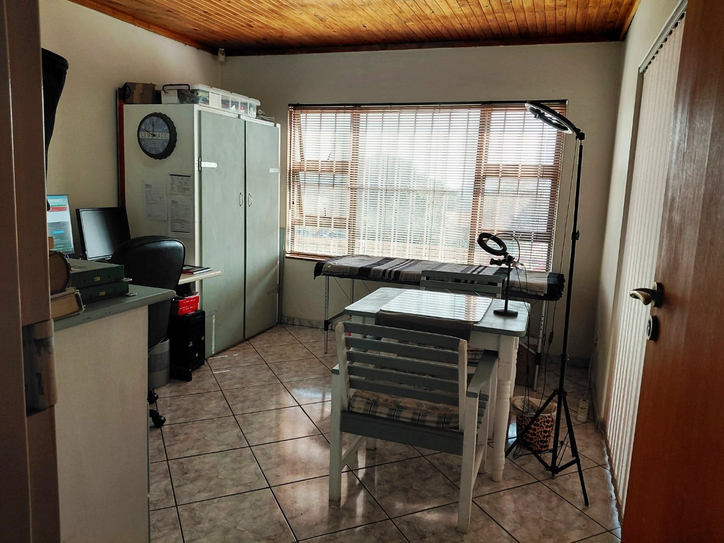 Huge three bedroom for sale in Montana Park