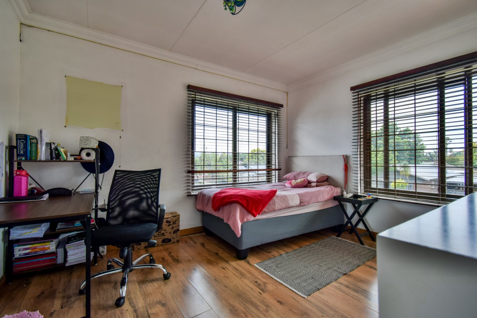 Modern five bedroom house for sale in Gezina