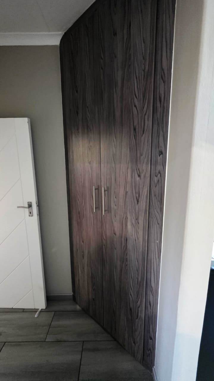 Three bedroom for sale in old Doornpoort