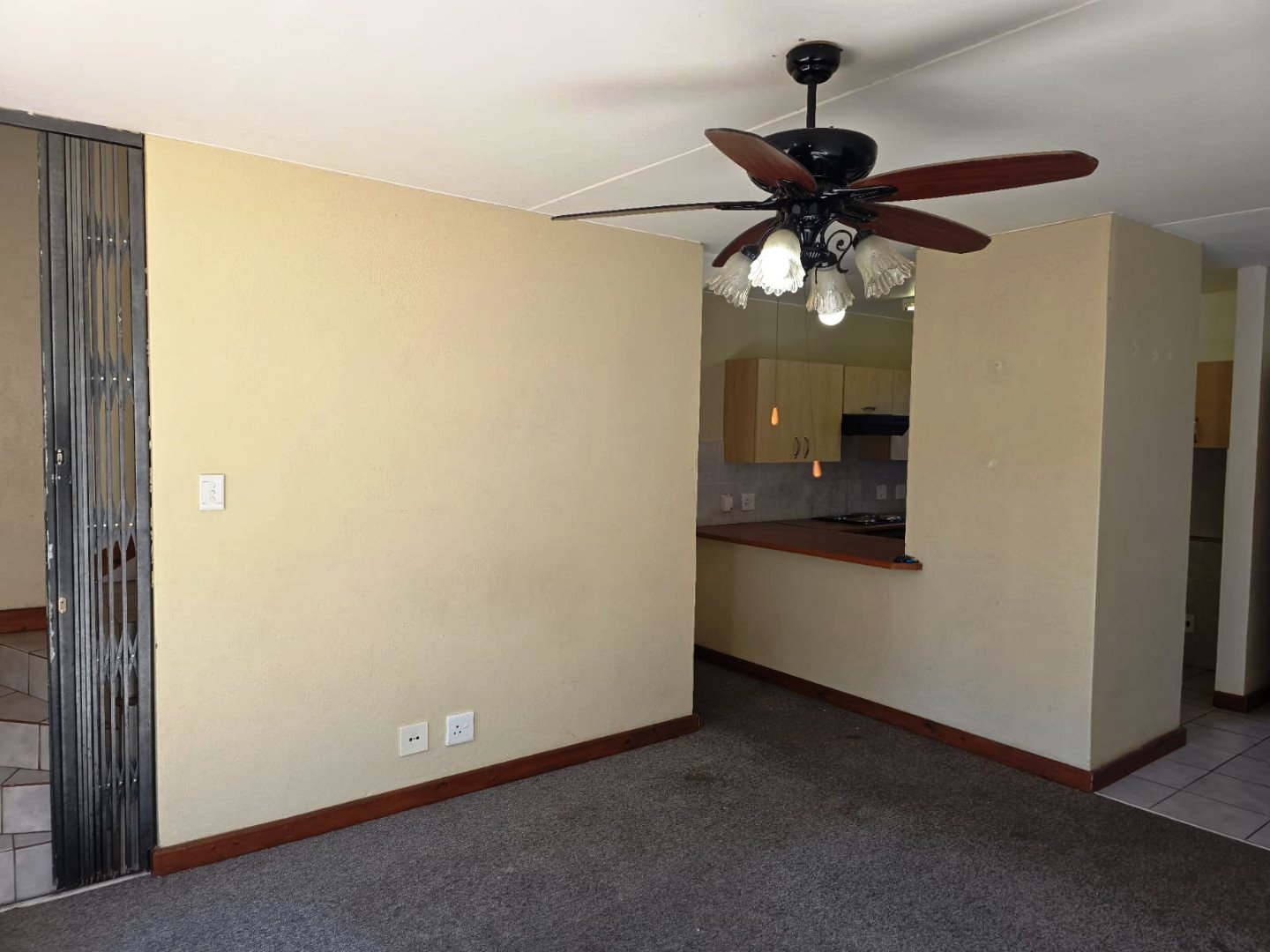 Large two bedroom duplex for sale in Annlin