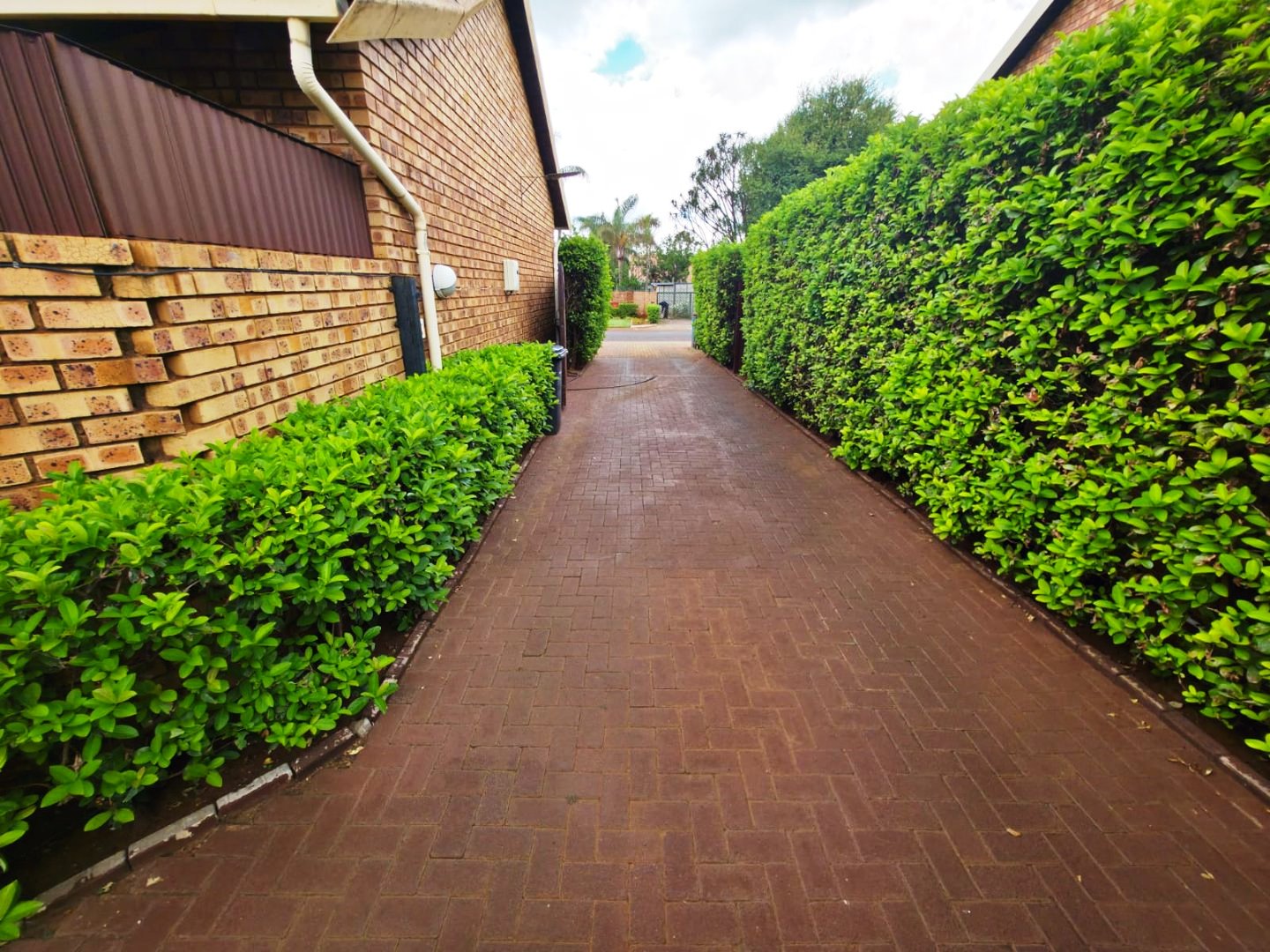 Three bedroom duet for sale in Annlin