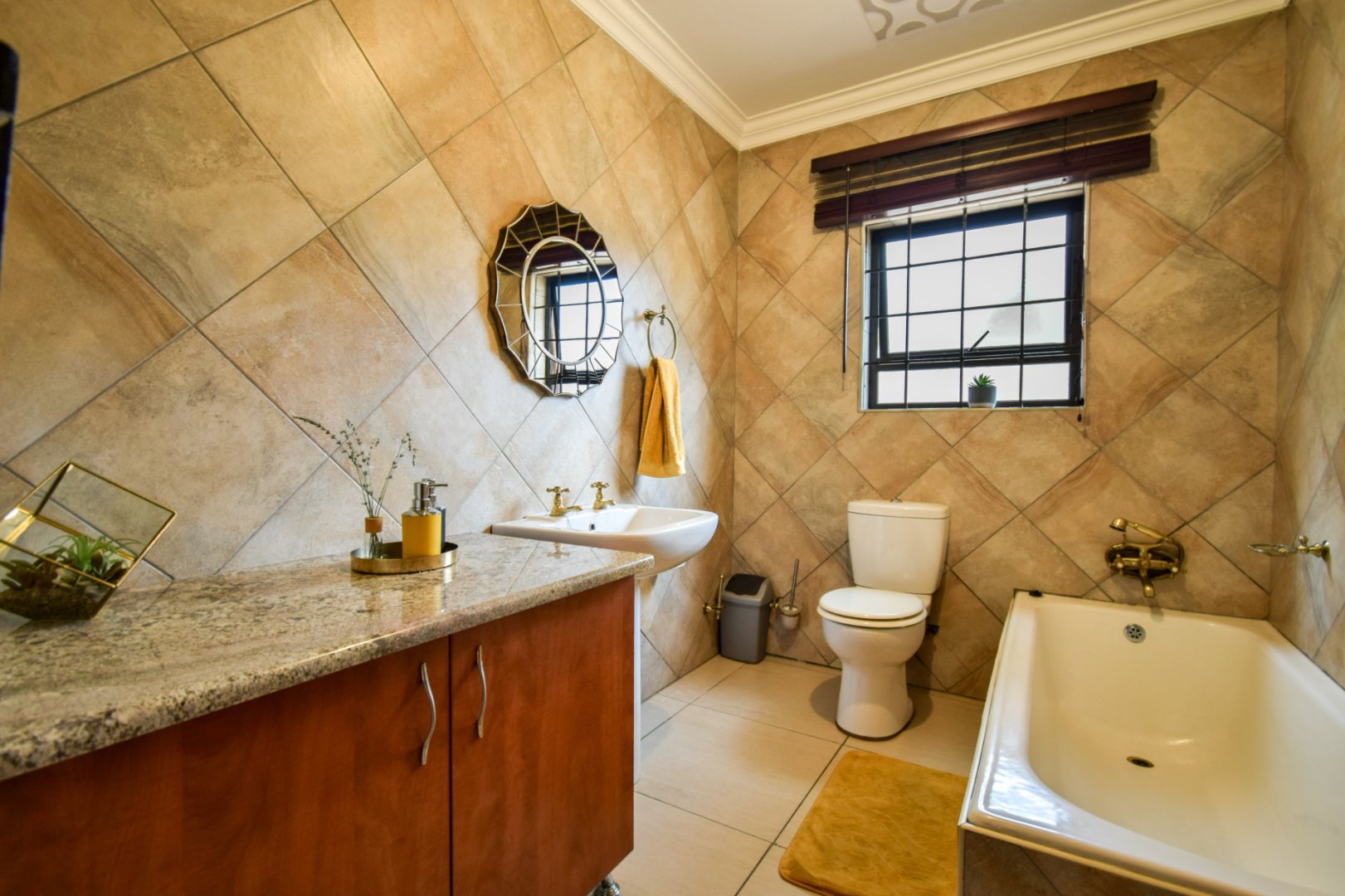 Modern five bedroom house for sale in Gezina