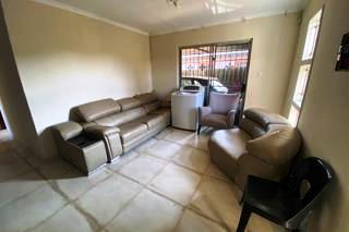 Three bedroom for sale in the Orchards