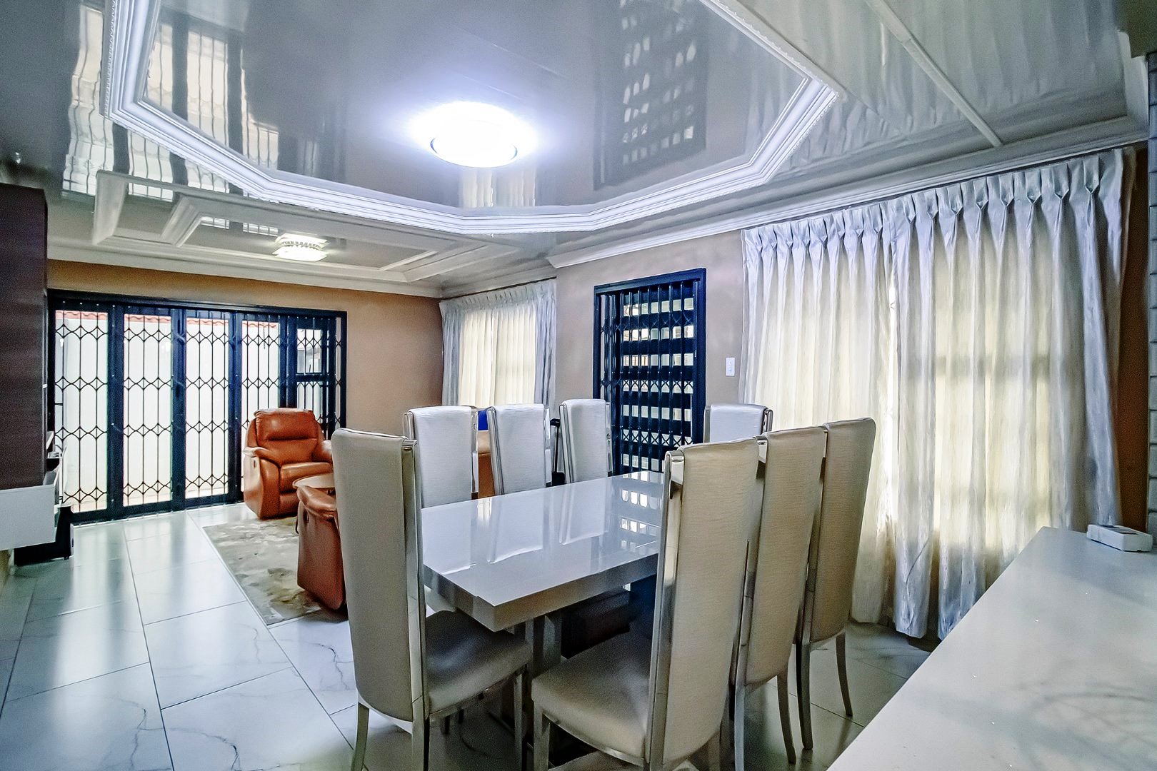 Modern three bedroom in Chantelle for sale