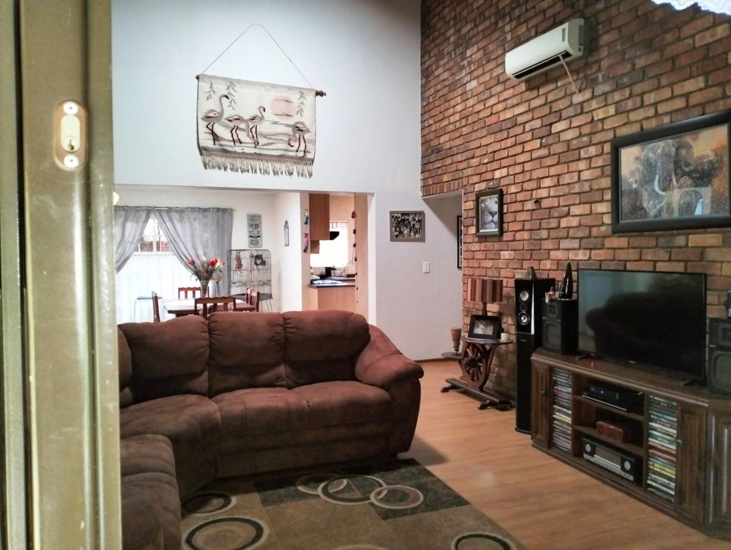 Large three bedroom house for sale in Dorandia