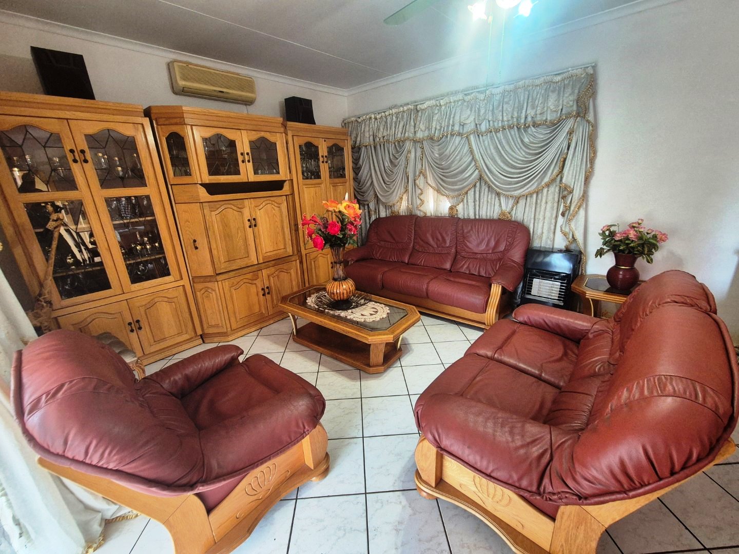 Two bedroom townhouse for sale in Theresa park