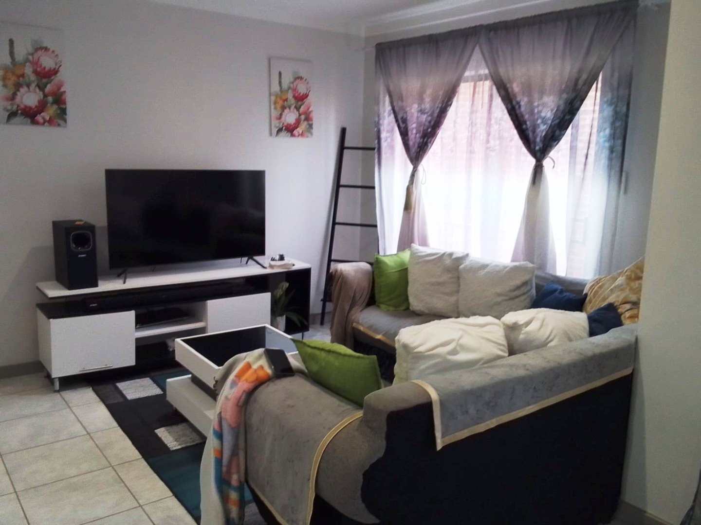 Estate three bedroom for sale in Karenpark