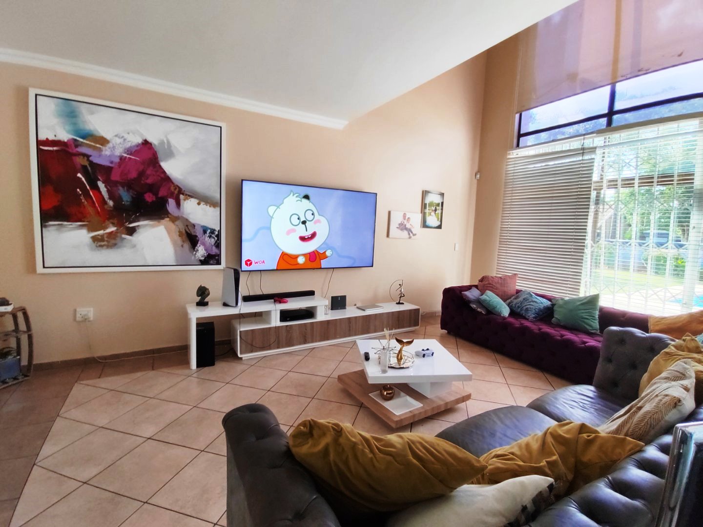 Six bedroom house for sale in Montana Park