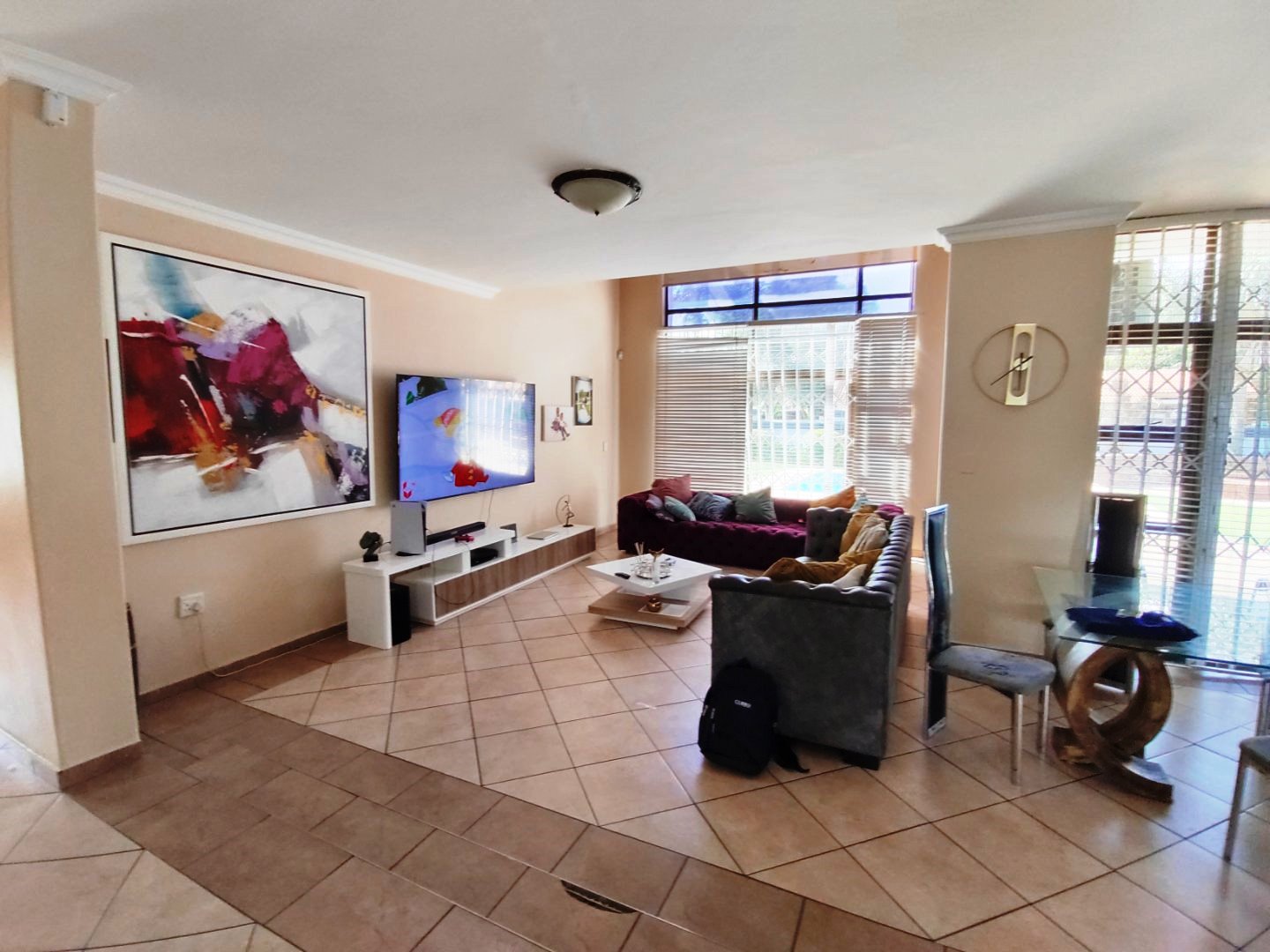 Six bedroom house for sale in Montana Park