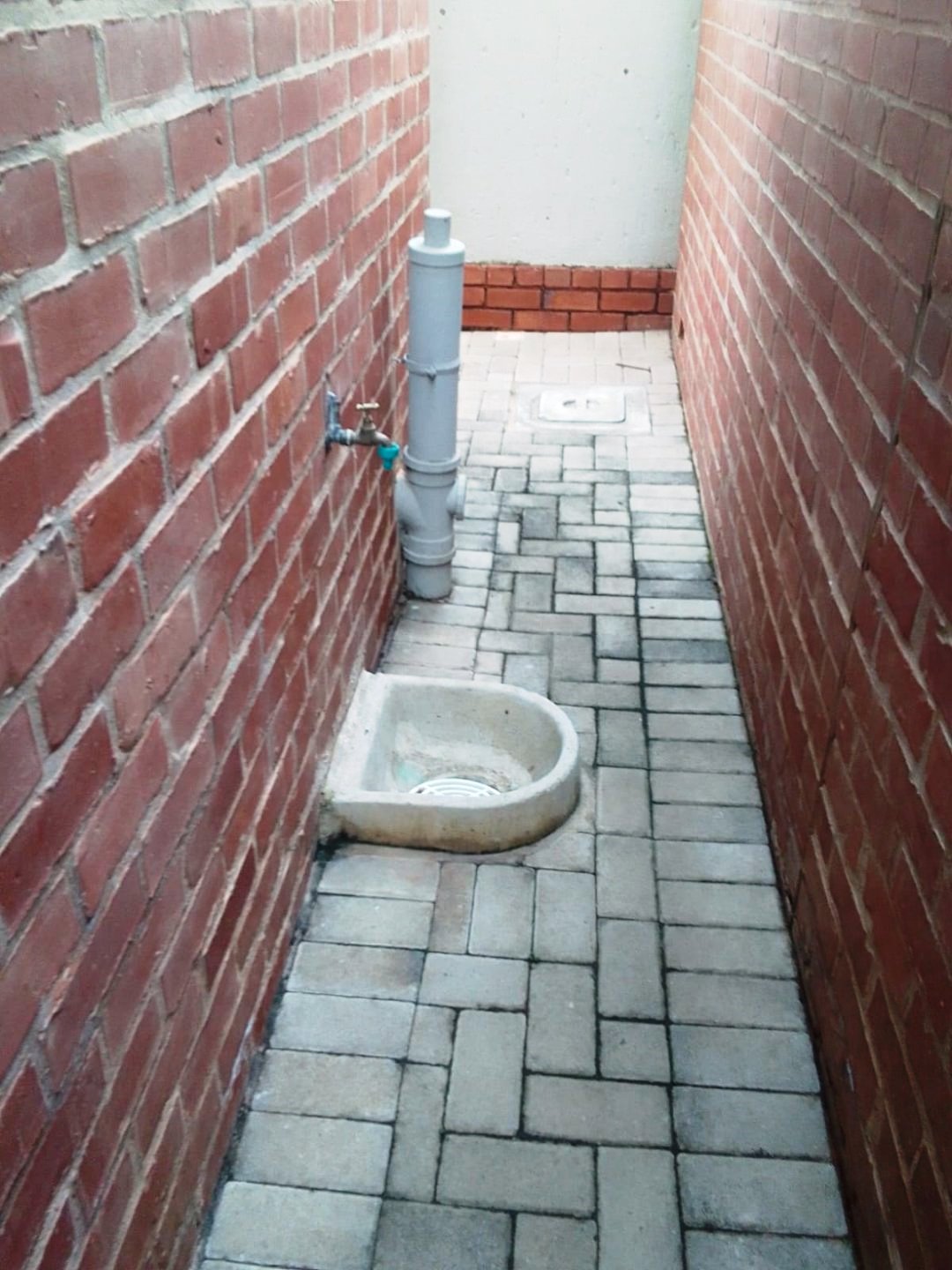 Estate three bedroom for sale in Karenpark