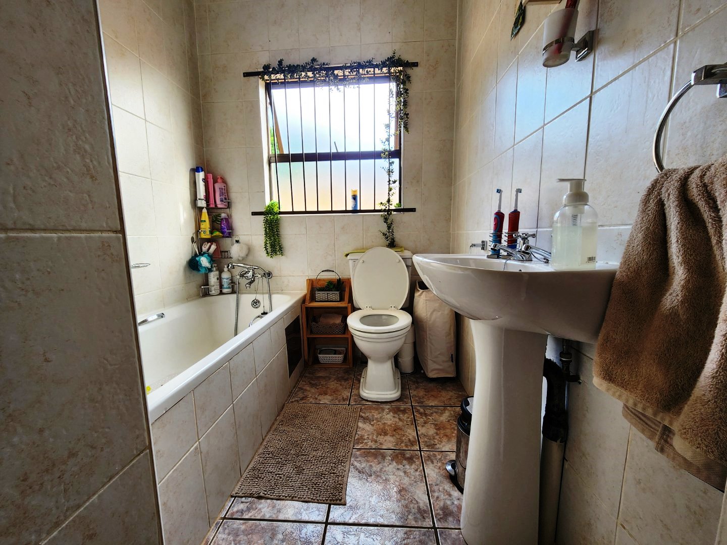 Three bedroom for sale in Annlin