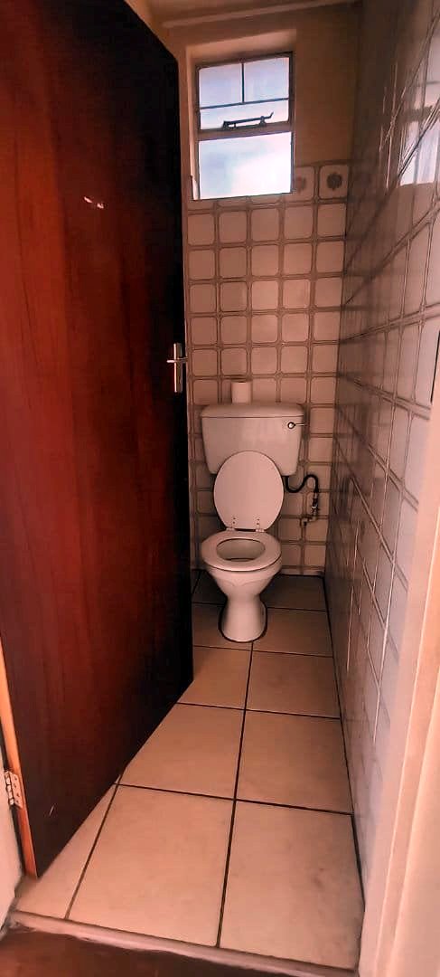 Two bedroom flat for sale in Pretoria North