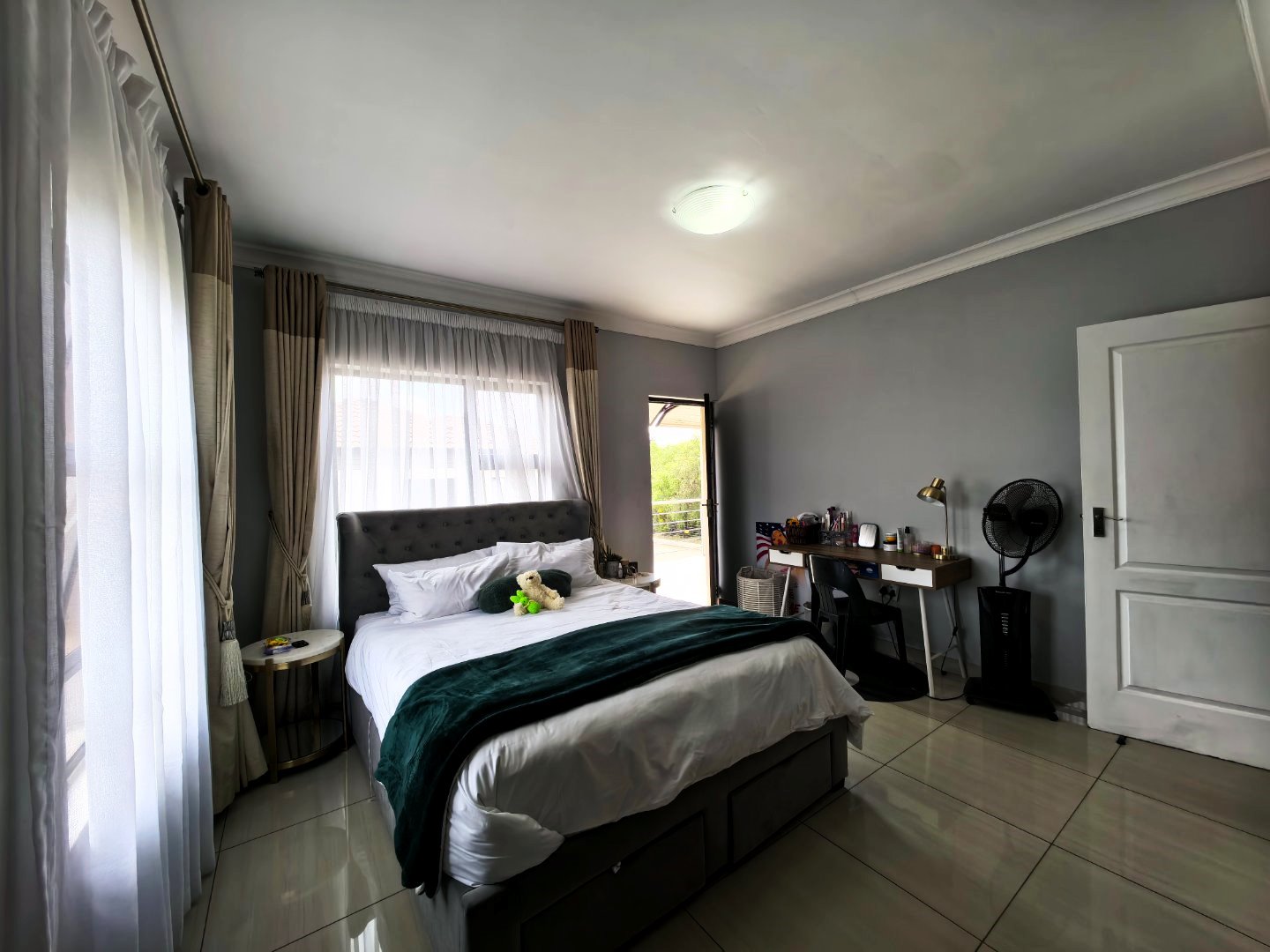 Three bedroom house for sale in Montana Park