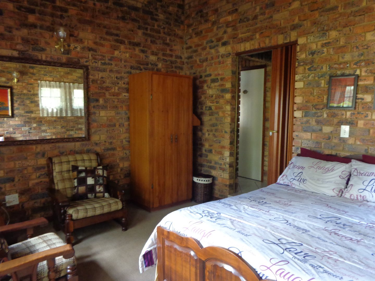 Three bedroom house for sale in Montana Park