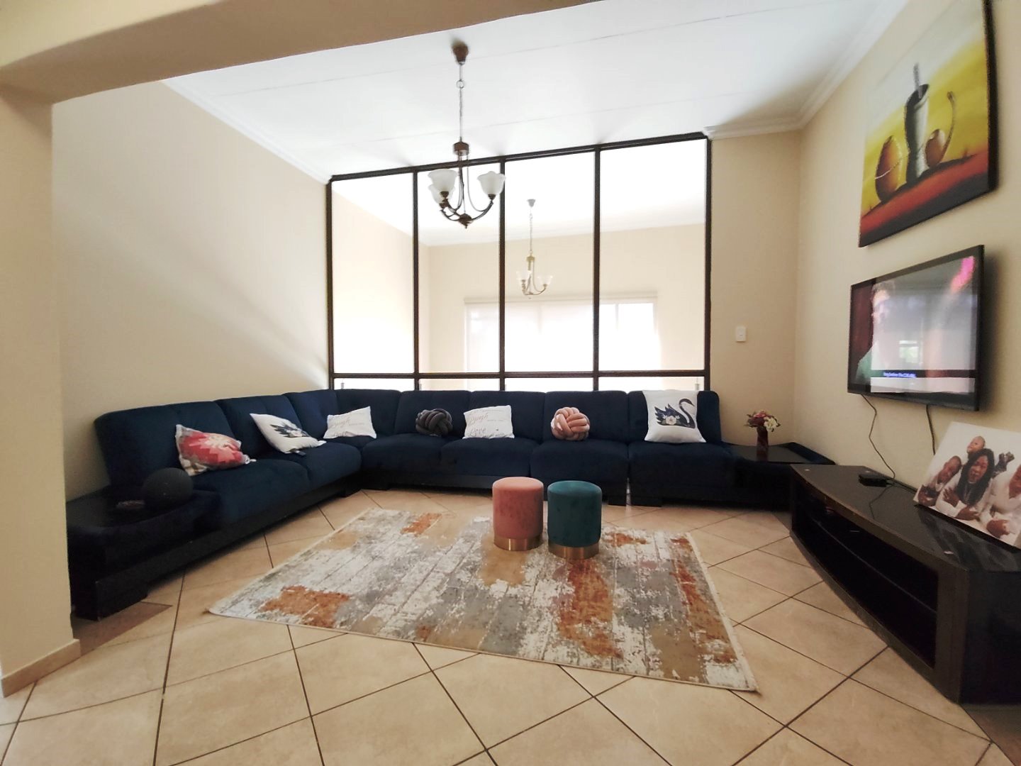 Six bedroom house for sale in Montana Park