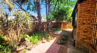 Three bedroom house for sale in Doornpoort