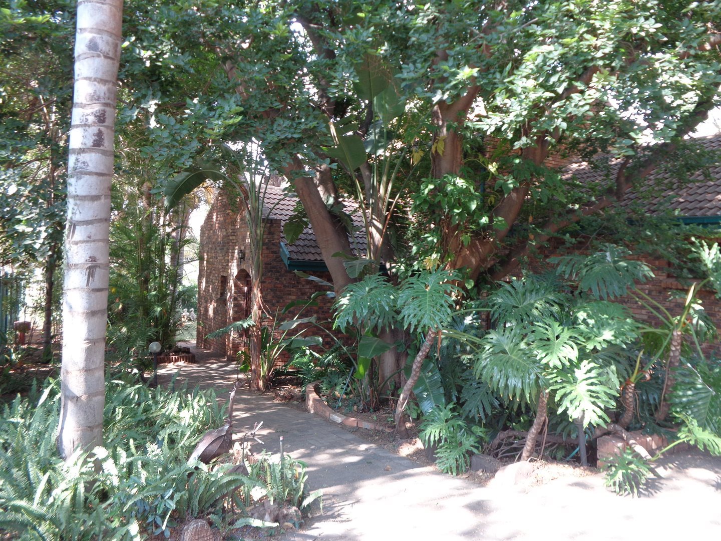 Three bedroom house for sale in Montana Park