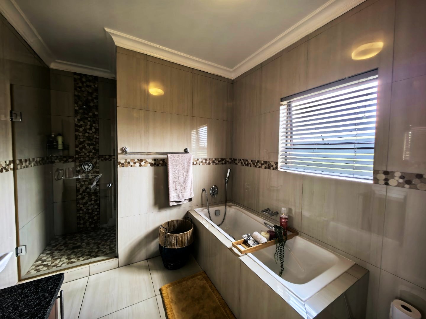 Three bedroom house for sale in Montana Park