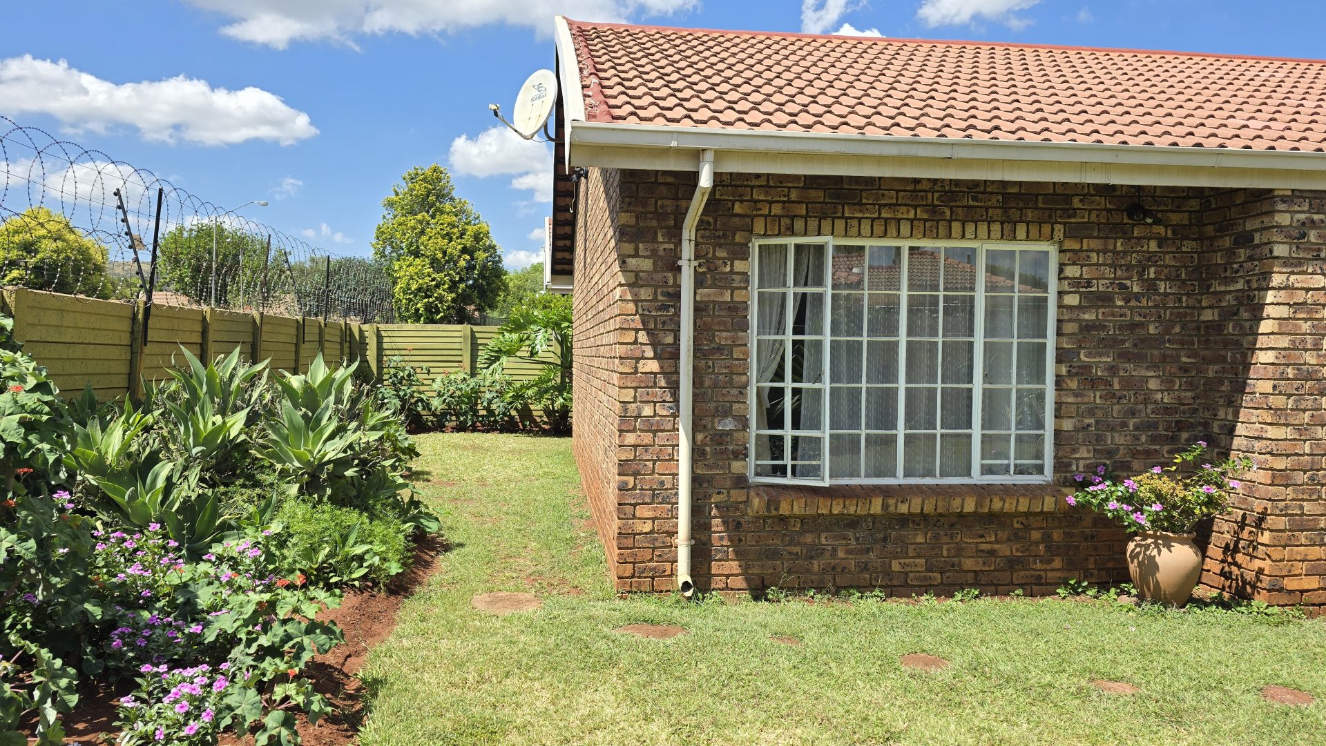 Three bedroom for sale in Annlin