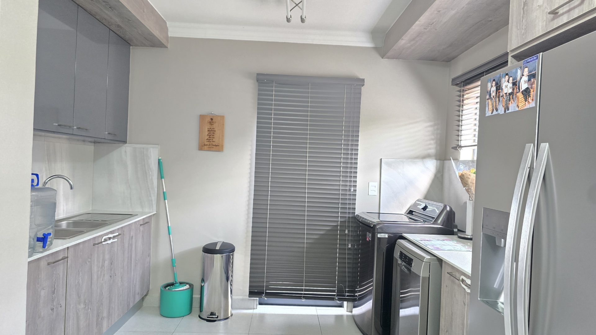 Upmarket four bedroom for sale in Sinoville