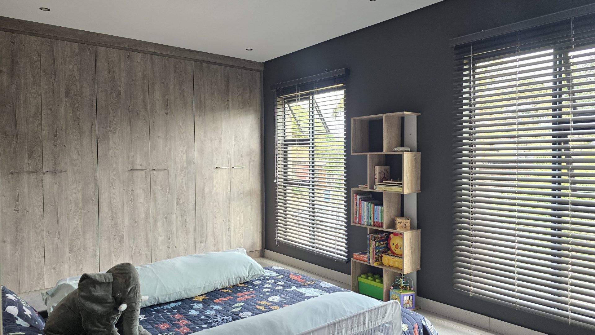 Upmarket four bedroom for sale in Sinoville