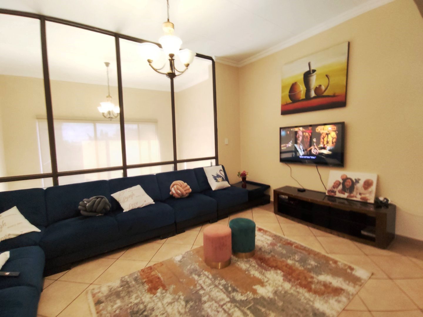 Six bedroom house for sale in Montana Park