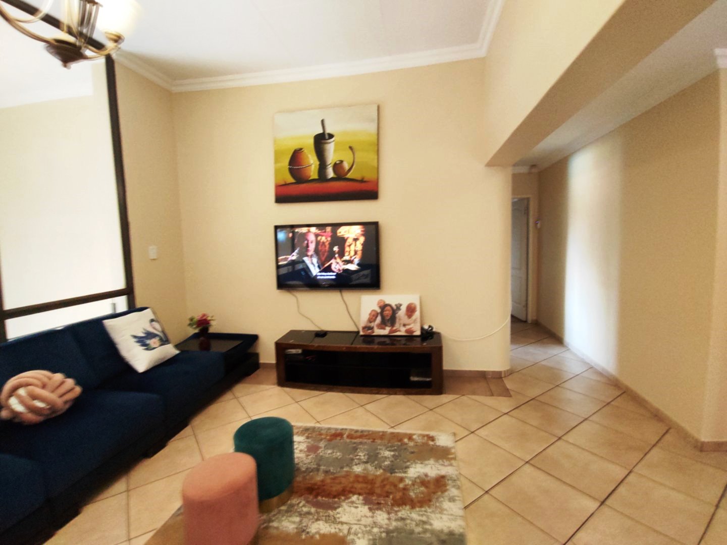 Six bedroom house for sale in Montana Park