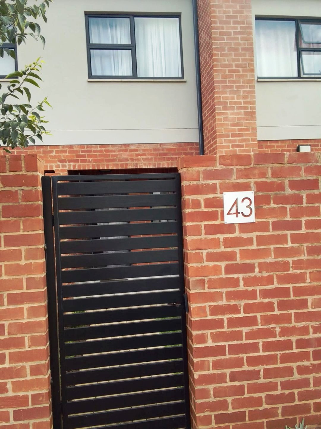 Estate three bedroom for sale in Karenpark