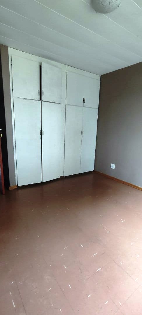 Two bedroom flat for sale in Pretoria North