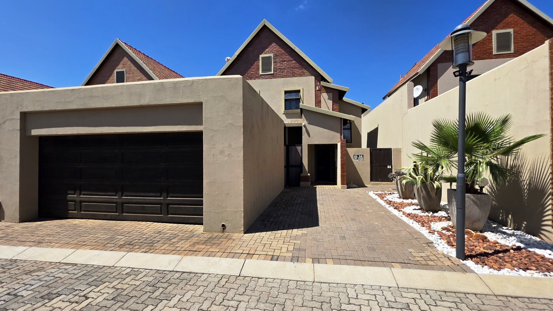 Lovely three bedroom for sale in Montana Tuine