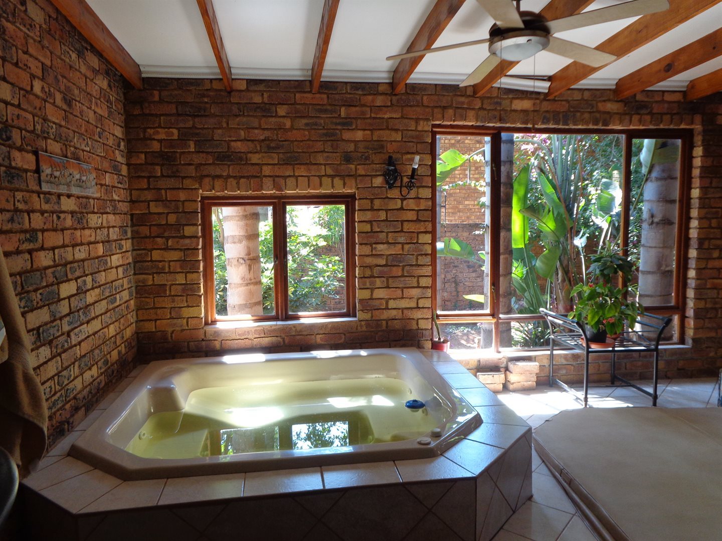 Three bedroom house for sale in Montana Park