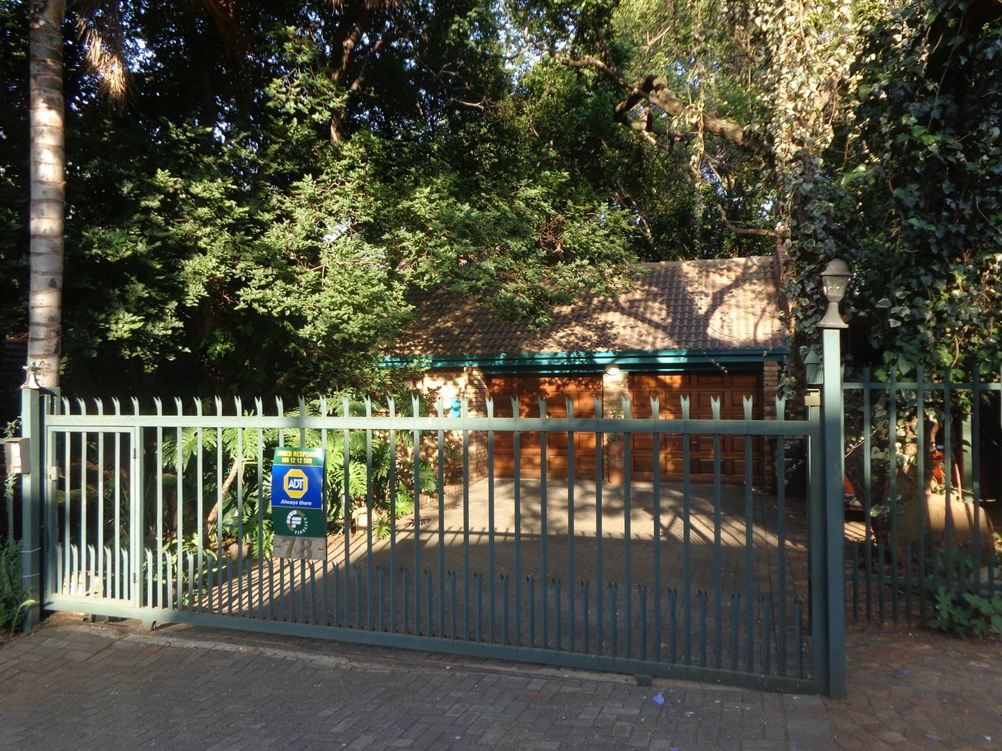 Three bedroom house for sale in Montana Park