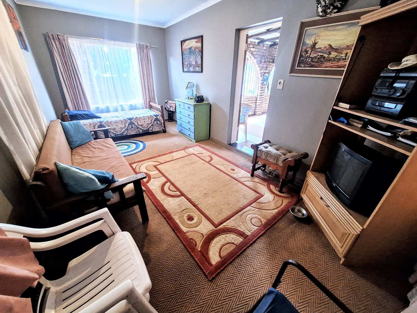 Three bedroom with flatlet for sale – Orchards