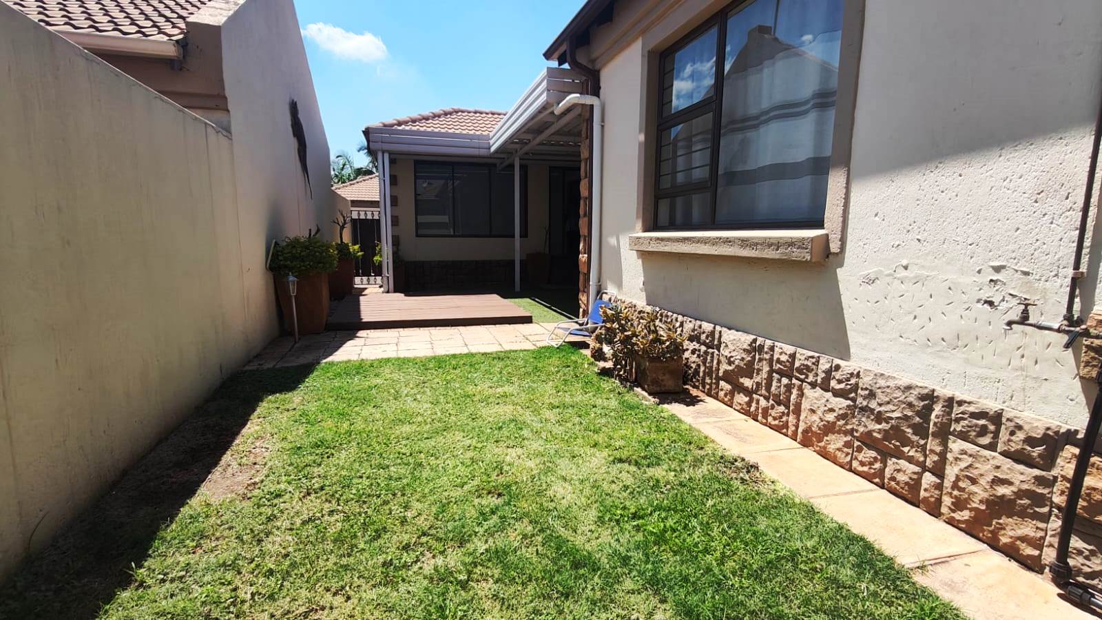 Three bedroom house for sale in Montana Park