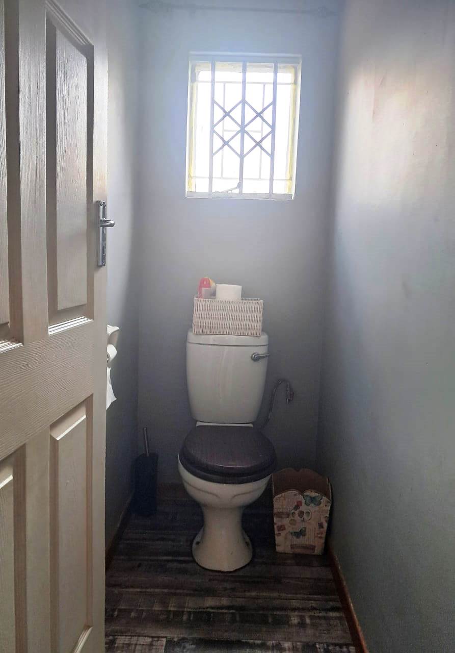 Spacious three bedroom for sale – old Orchards