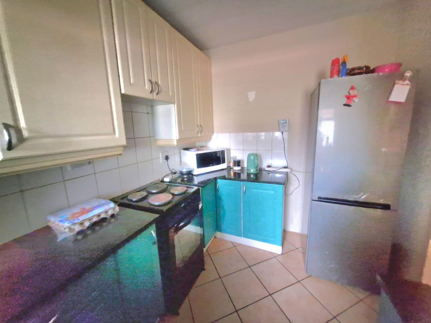 Large three bedroom for sale in Sinoville