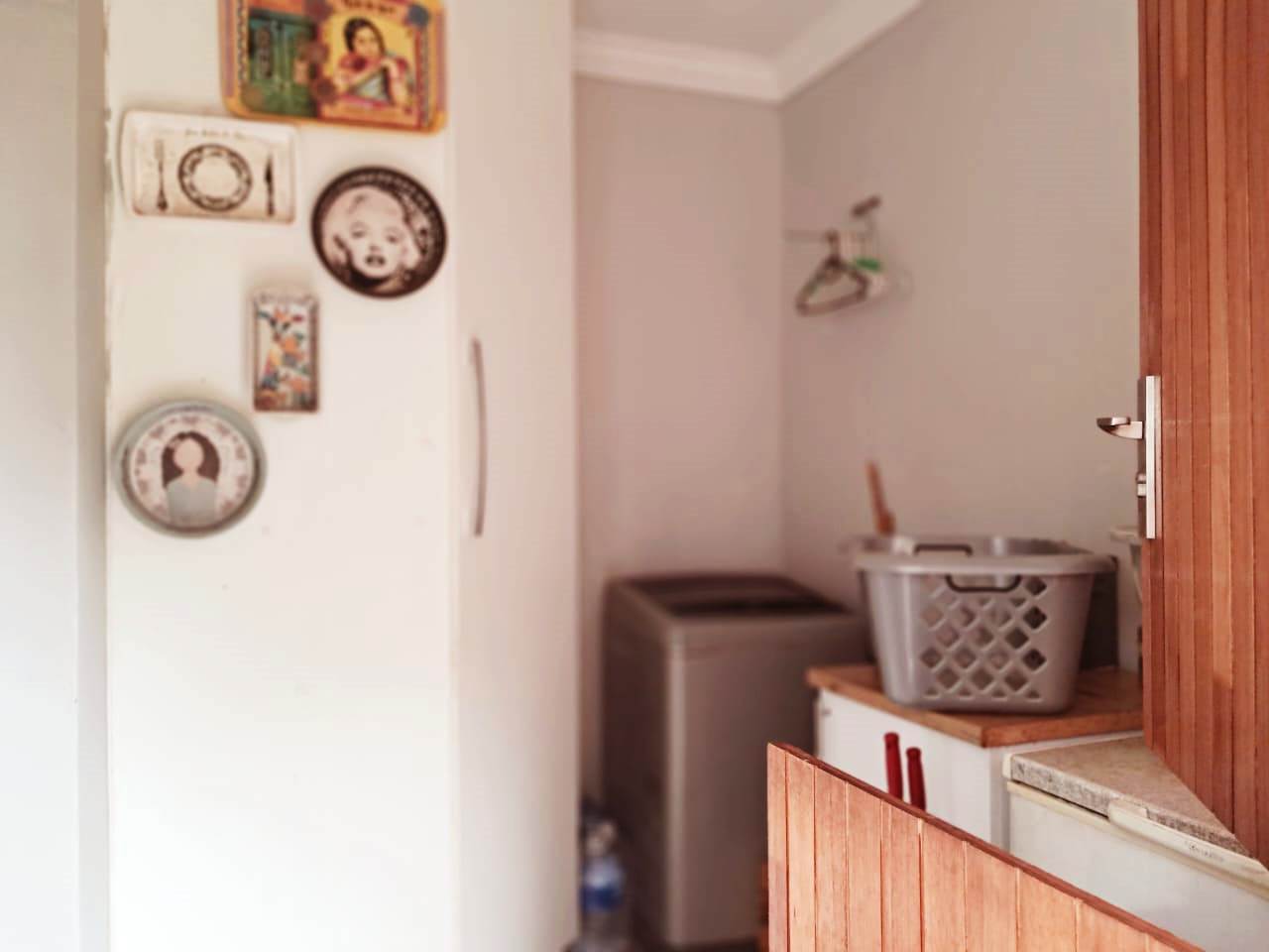 Spacious three bedroom for sale – old Orchards