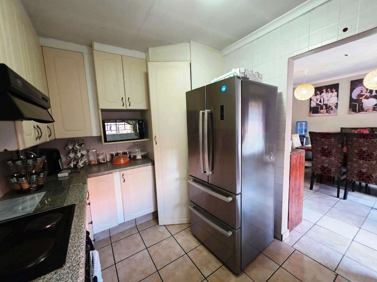 Beautiful three bedroom for sale in Montana