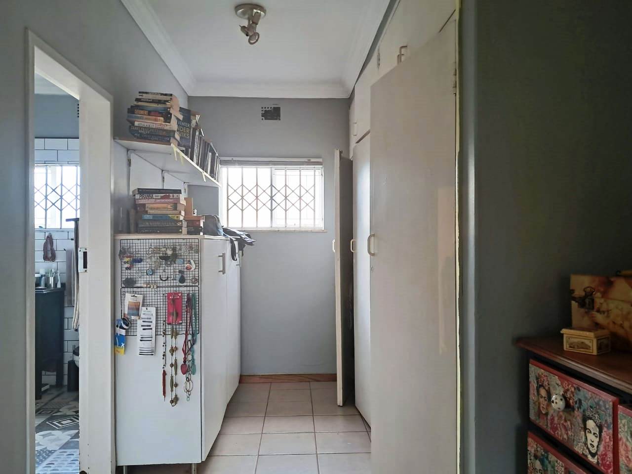 Spacious three bedroom for sale – old Orchards