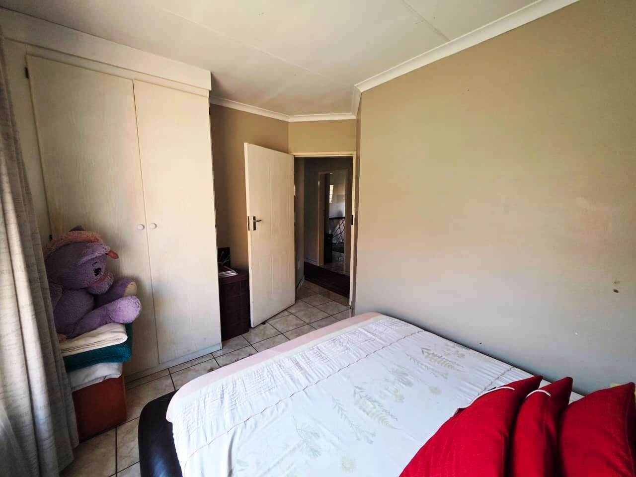 Beautiful three bedroom for sale in Montana