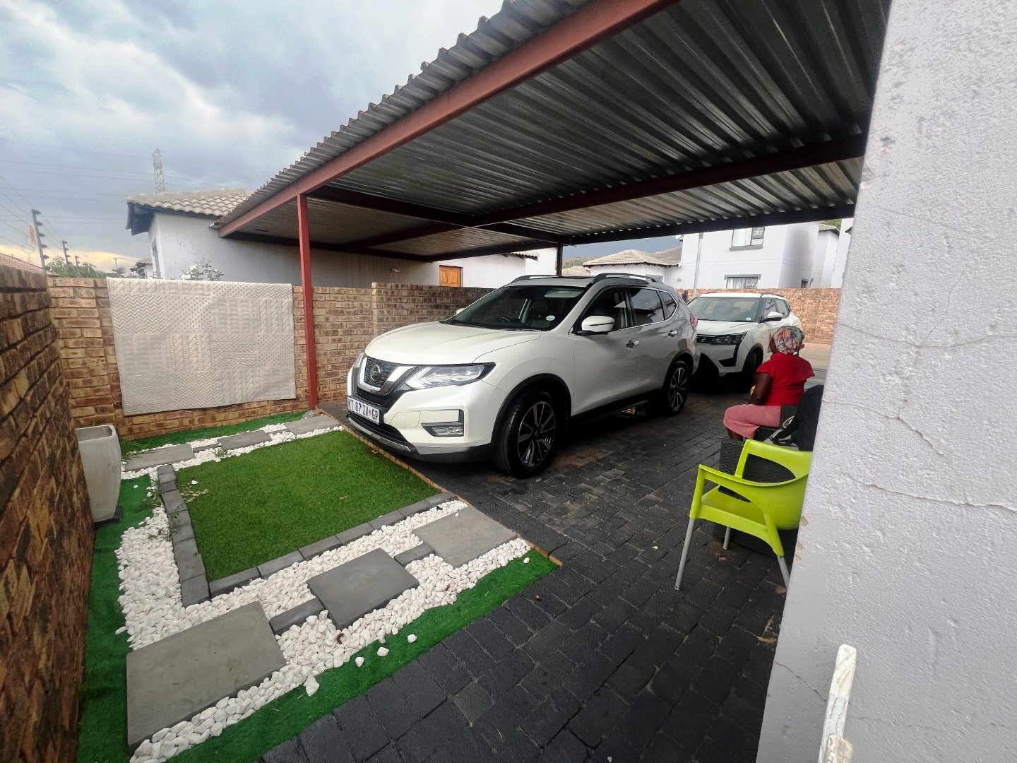 Three bedroom townhouse for sale in Chantelle